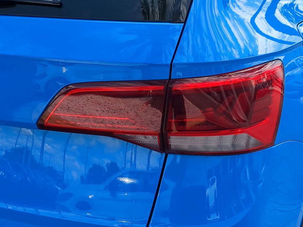 Certified 2023 Volkswagen Taos SEL AWD/4WD image 9