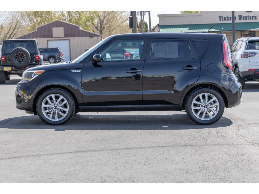 Used 2018 Kia Soul + image 6