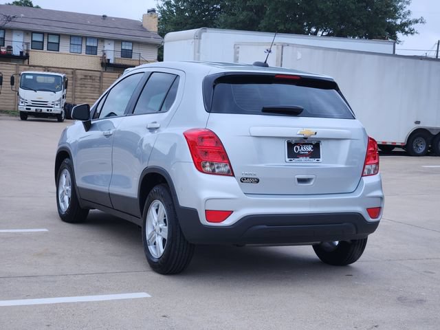 Used 2020 Chevrolet Trax LS FWD image 3