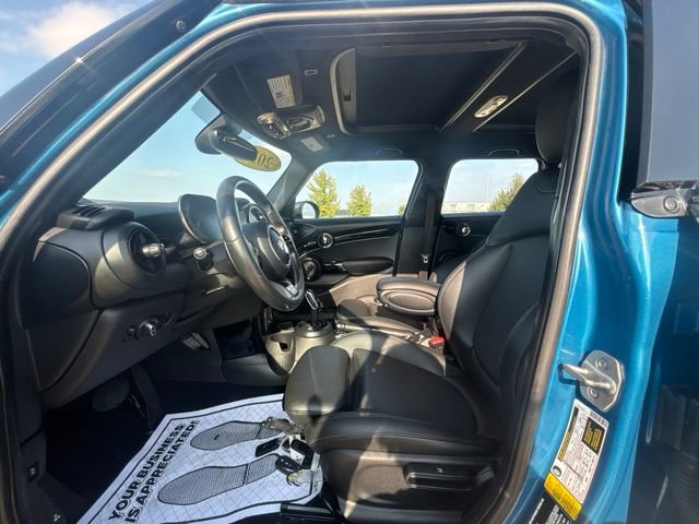 Used 2023 MINI Cooper S FWD image 2