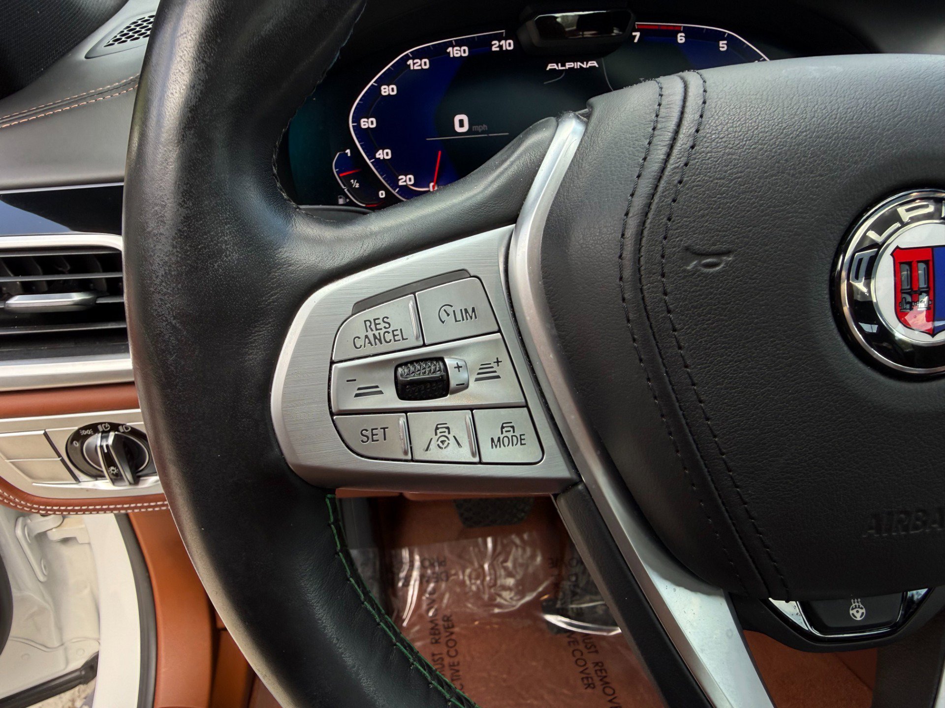 Used 2020 BMW ALPINA B7 xDrive w/ Luxury Rear Seating Package image 13