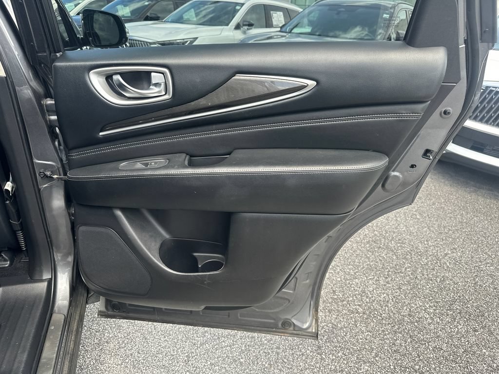 Used 2020 INFINITI QX60 Luxe w/ Essential Package FWD image 14