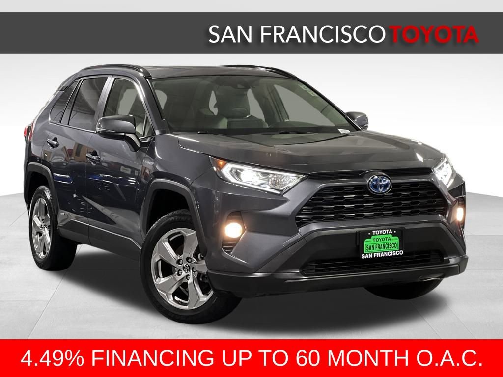 Certified 2021 Toyota RAV4 XLE Premium image 7