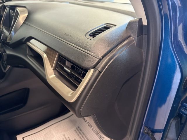 Used 2023 GMC Terrain Denali image 40