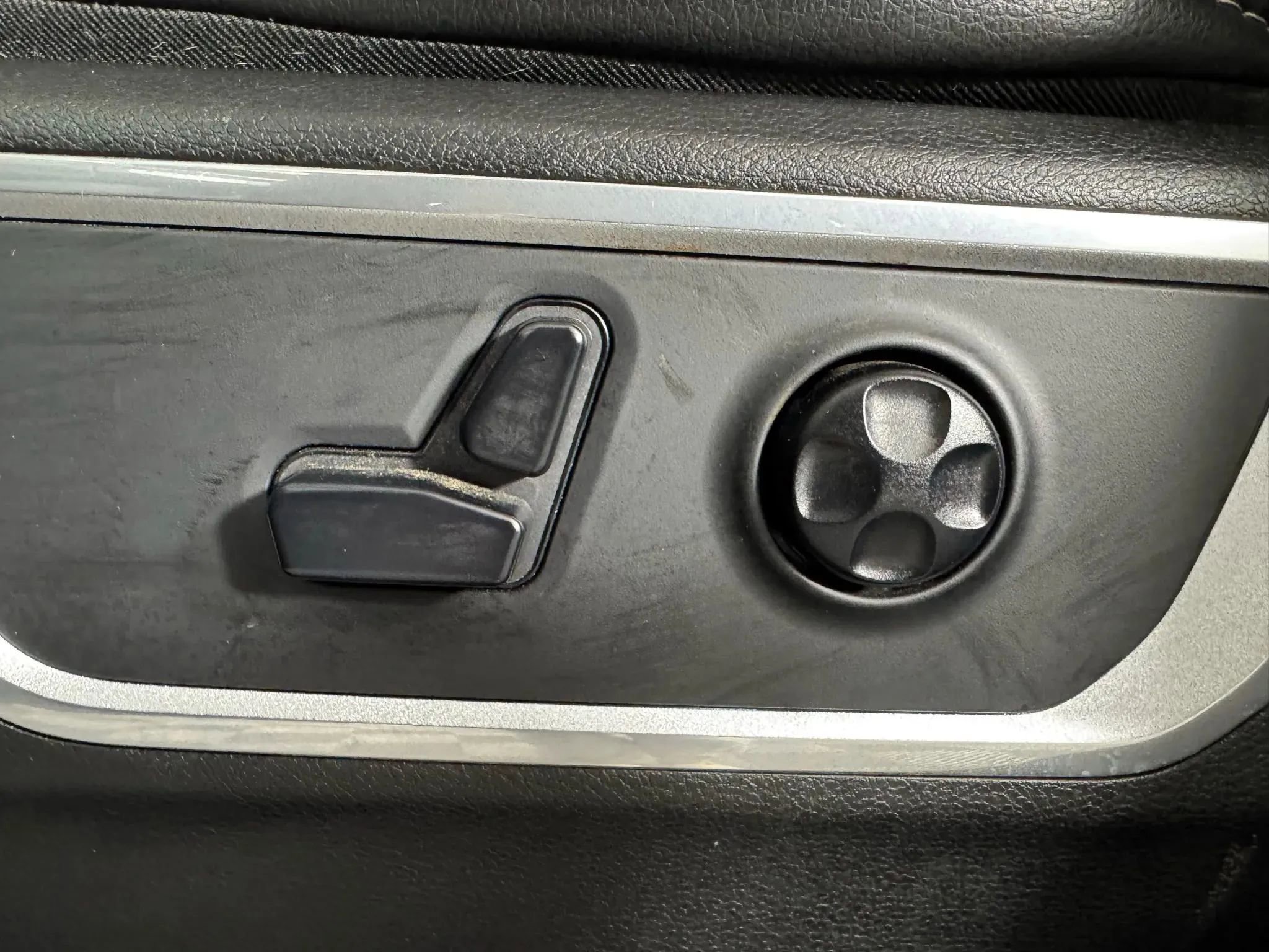 Used 2020 RAM 1500 Laramie image 33