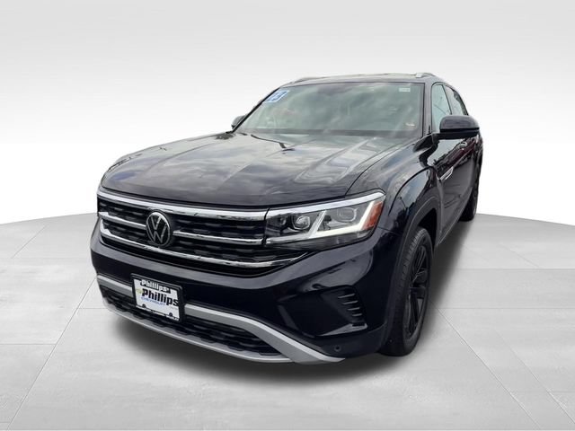 Used 2023 Volkswagen Atlas Cross Sport SE w/ Black Wheel Package AWD/4WD image 2