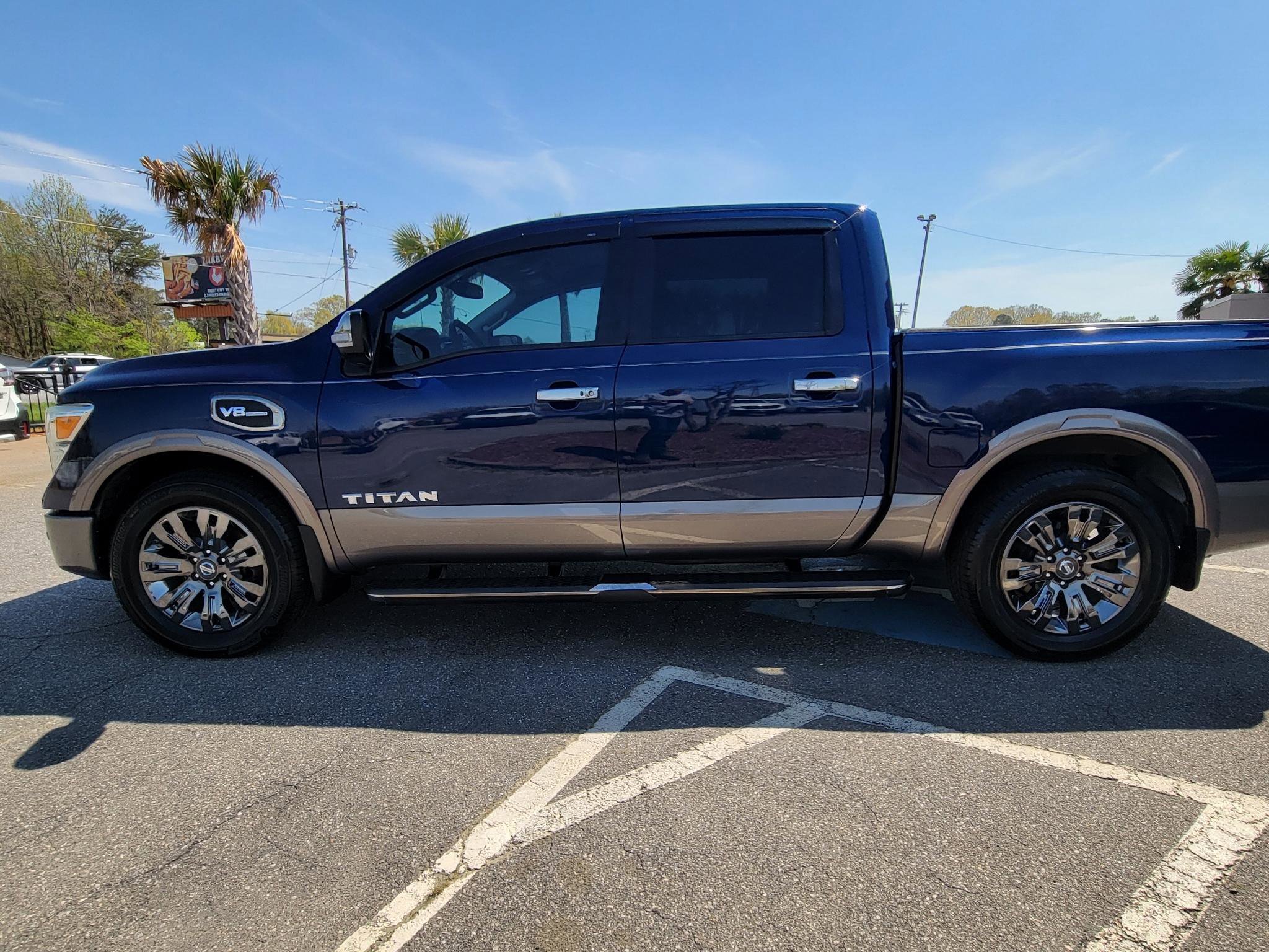 Used 2017 Nissan Titan Platinum Reserve RWD image 9