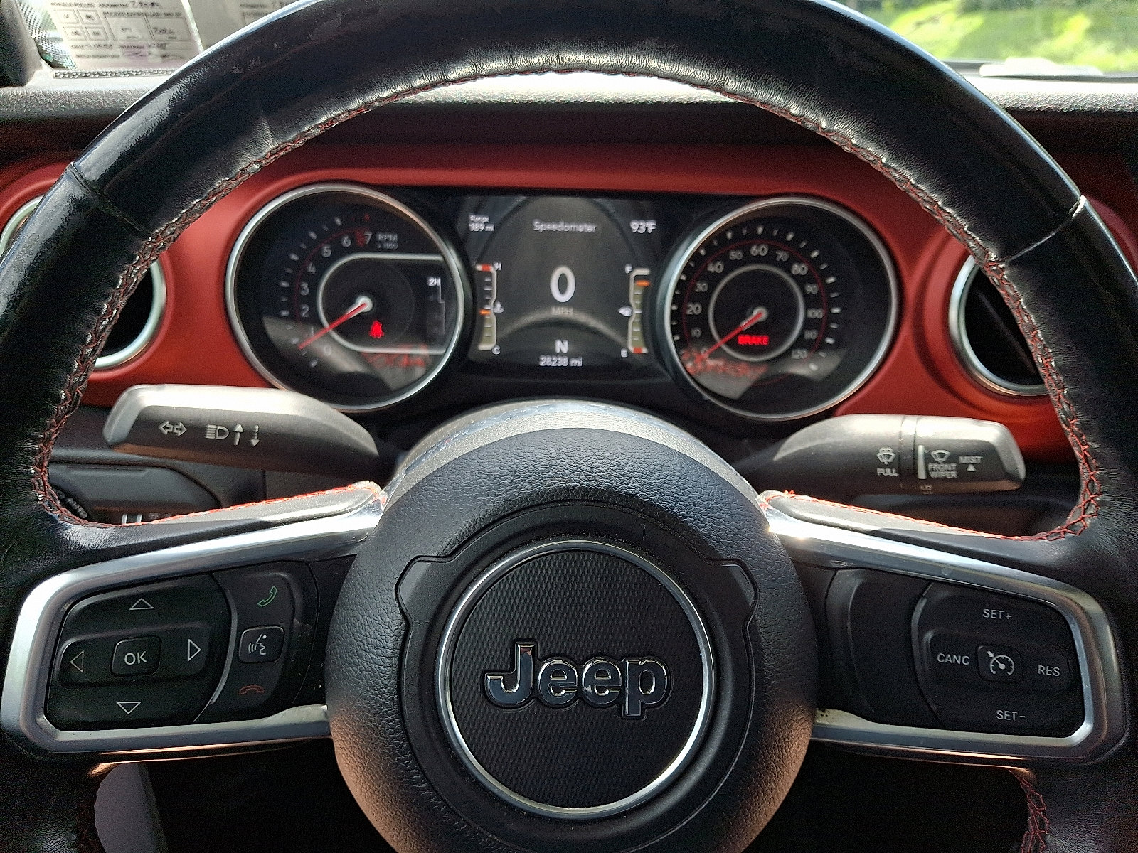 Used 2020 Jeep Gladiator Rubicon w/ Cold Weather Group image 18