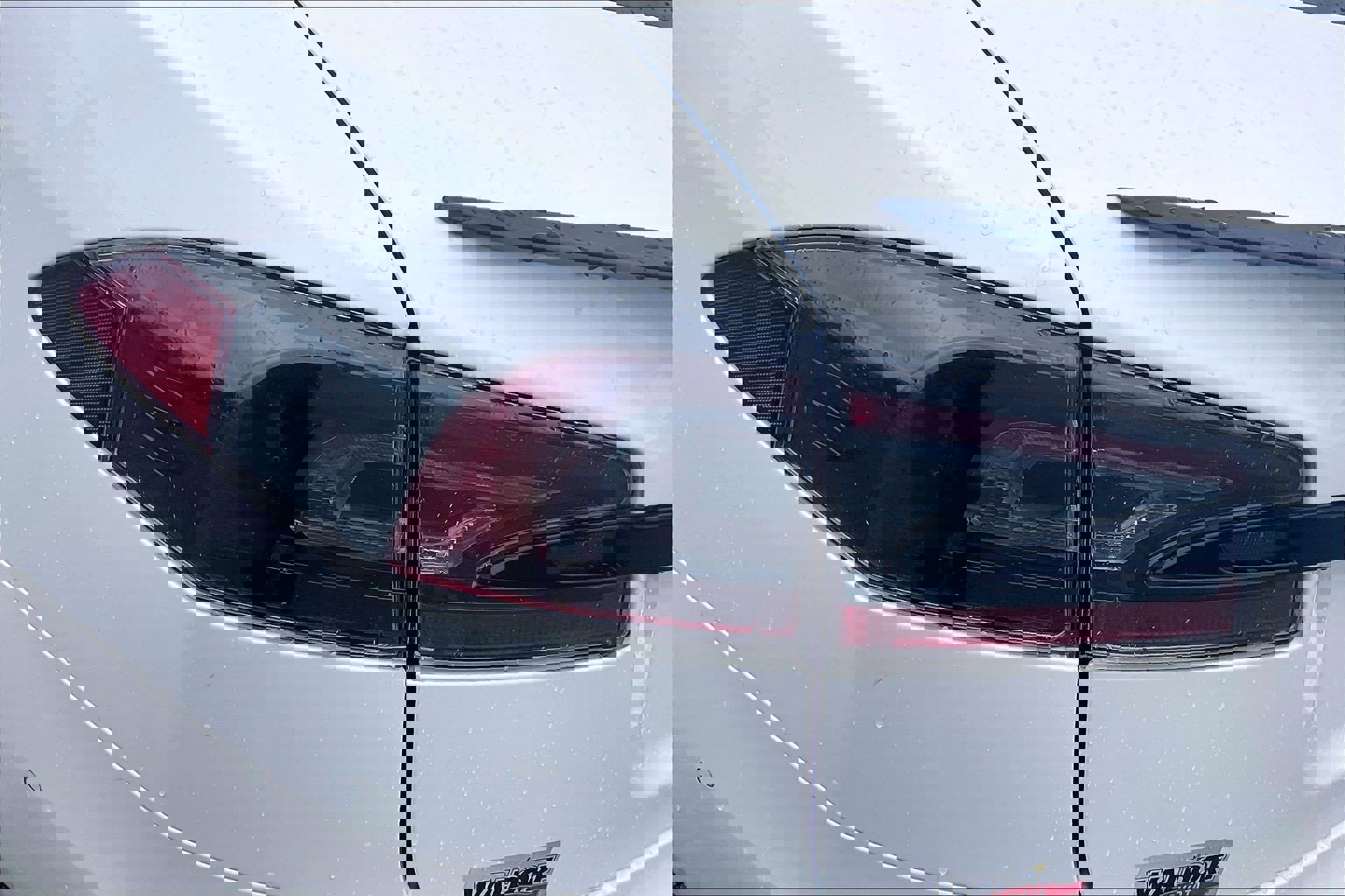 Used 2021 Tesla Model S Plaid image 33