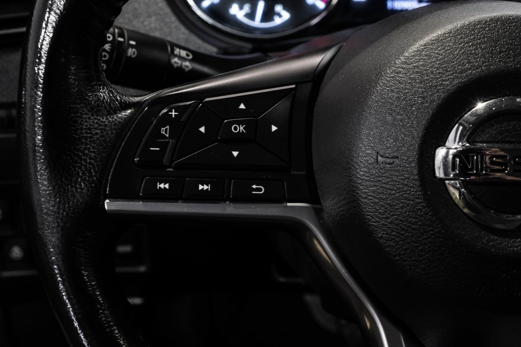 Used 2019 Nissan Rogue Sport SL w/ Premium Package image 20