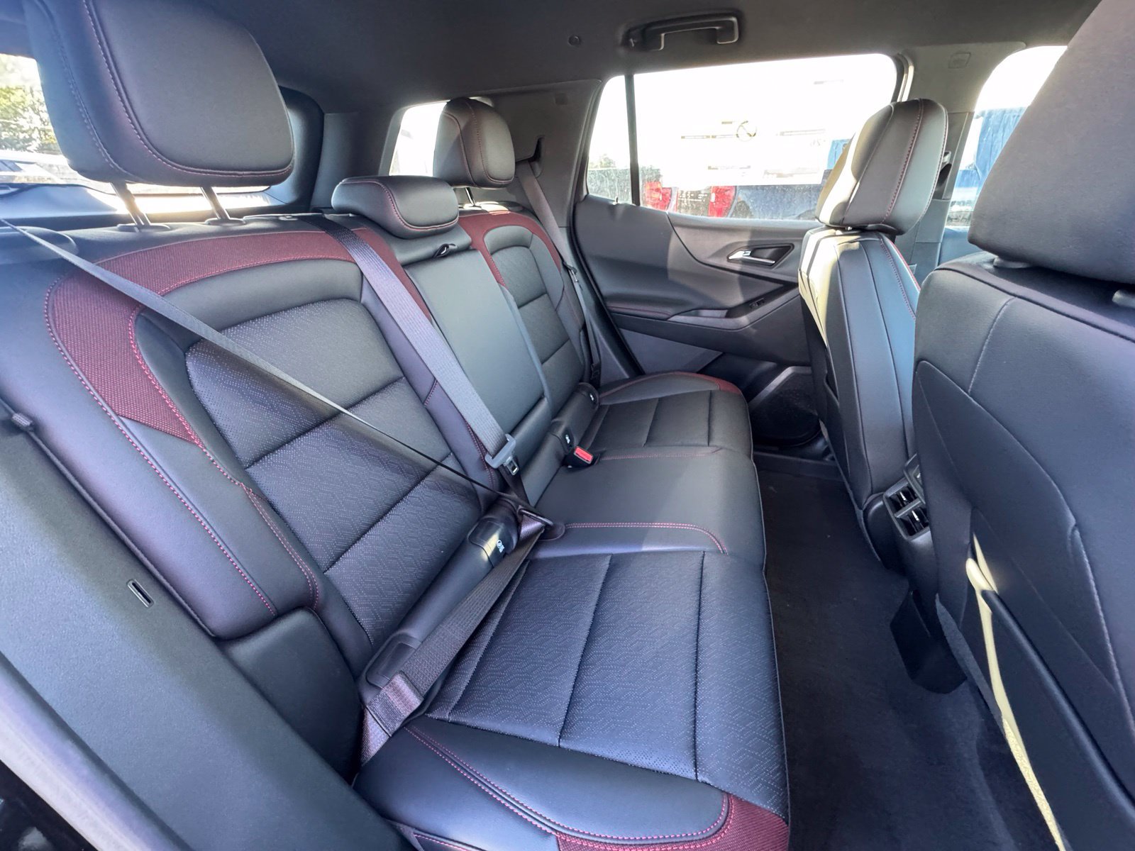 New 2027 Chevrolet Equinox RS w/ Convenience Package III AWD/4WD image 31