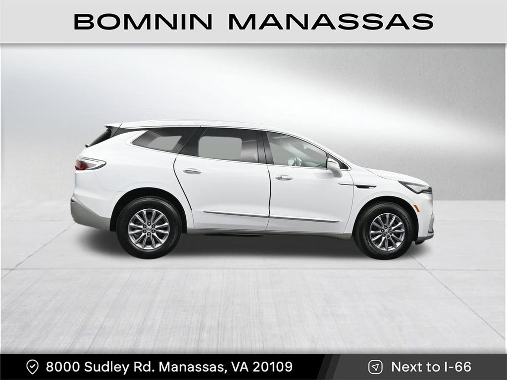 Used 2023 Buick Enclave Essence FWD image 6