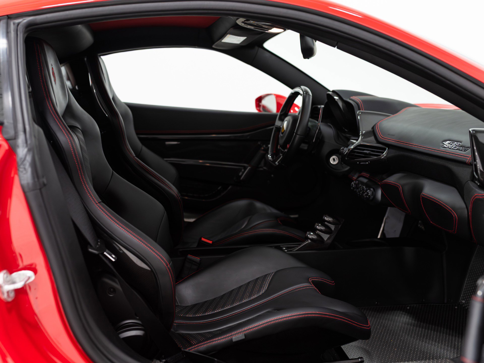 Used 2015 Ferrari 458 Speciale Coupe image 35