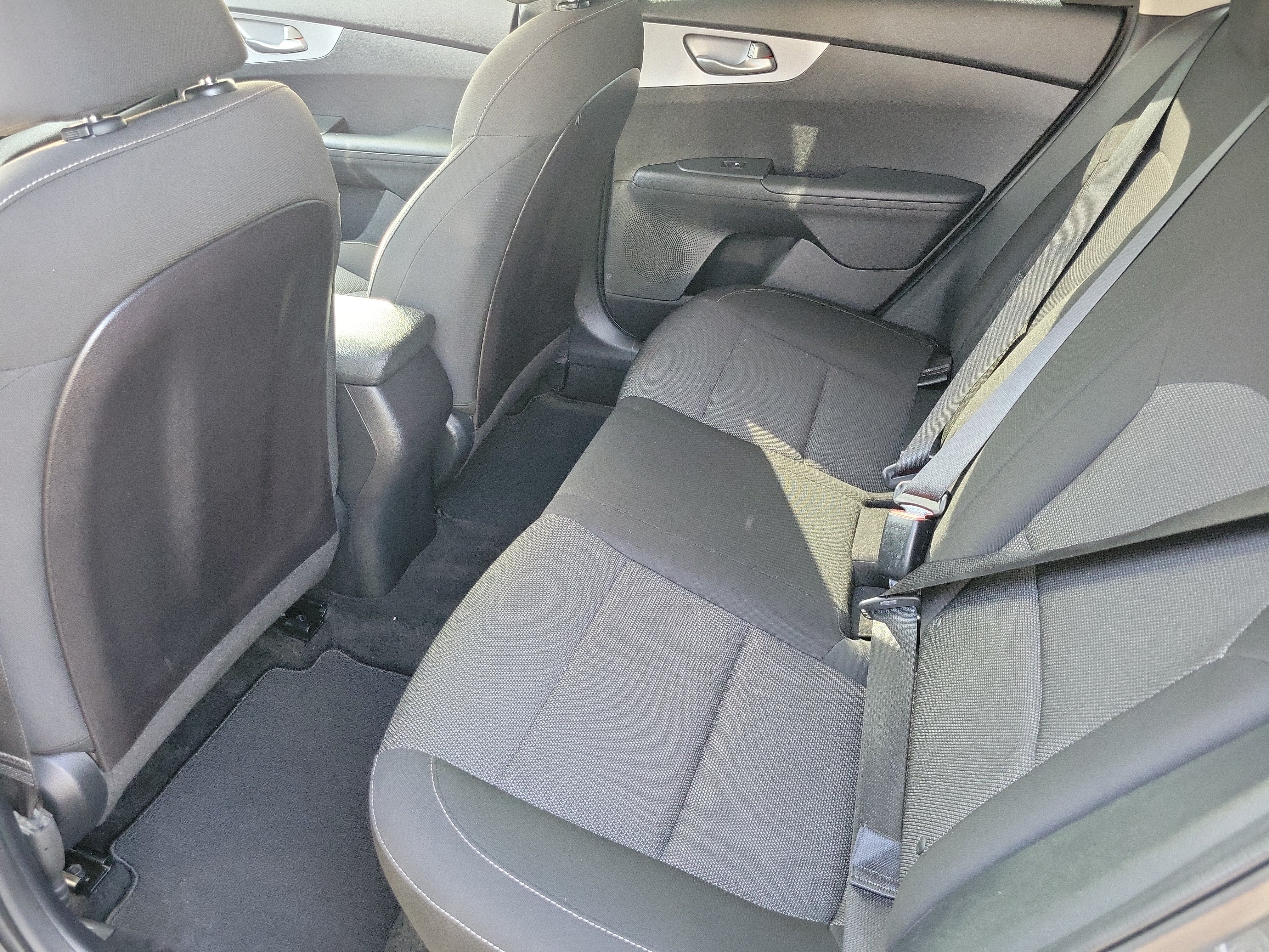 Used 2022 Kia Forte LXS FWD image 11