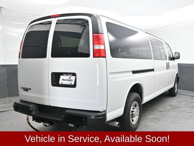 Used 2024 Chevrolet Express 3500 LS RWD image 6