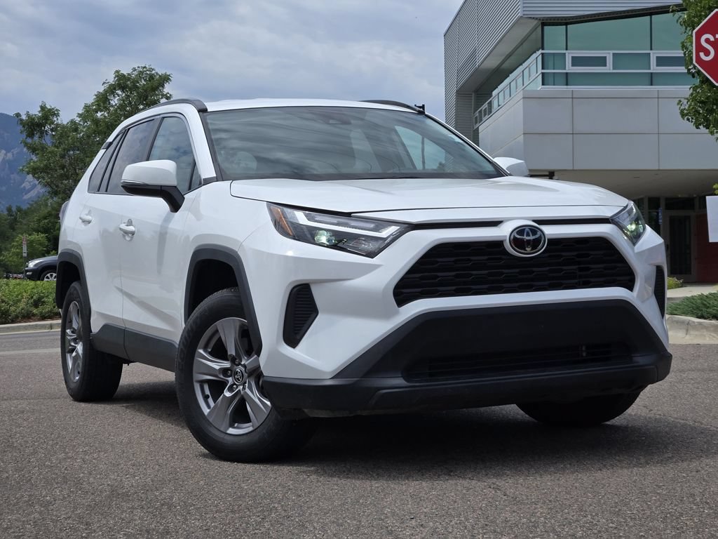 Used 2024 Toyota RAV4 XLE AWD/4WD image 1