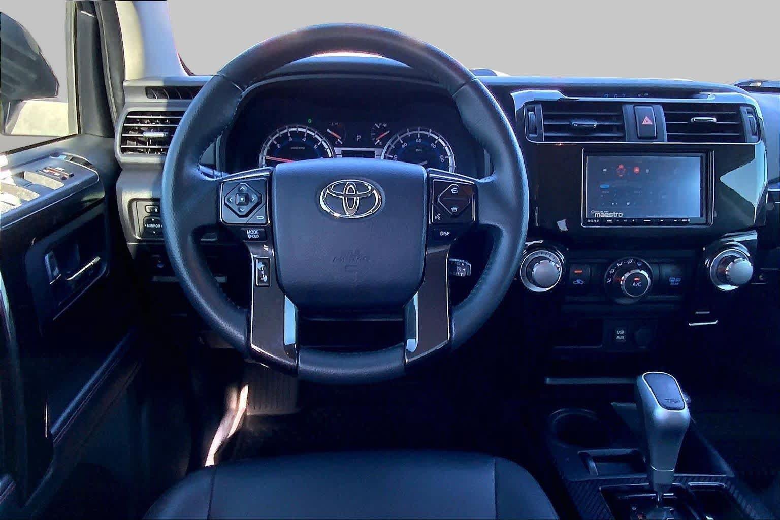 Used 2019 Toyota 4Runner TRD Off-Road Premium AWD/4WD image 6