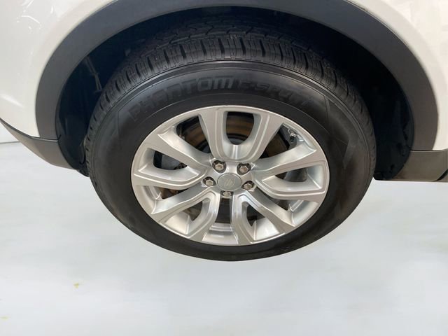 Used 2017 Land Rover Range Rover Evoque SE image 17