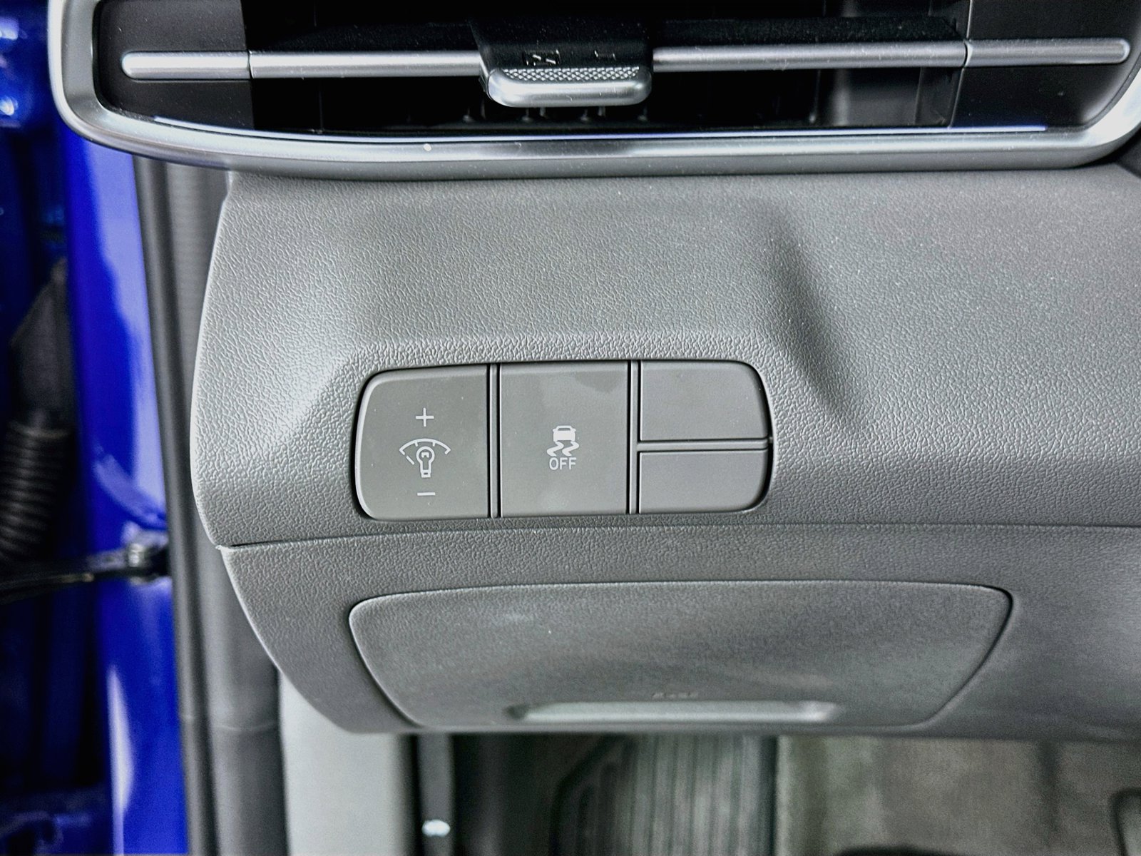 Used 2025 Hyundai Elantra SEL FWD image 11