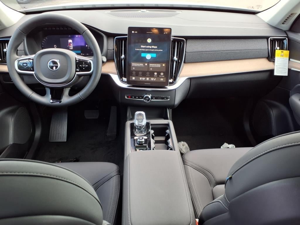 New 2026 Volvo XC90 B5 Plus w/ Protection Package Premier AWD/4WD image 10