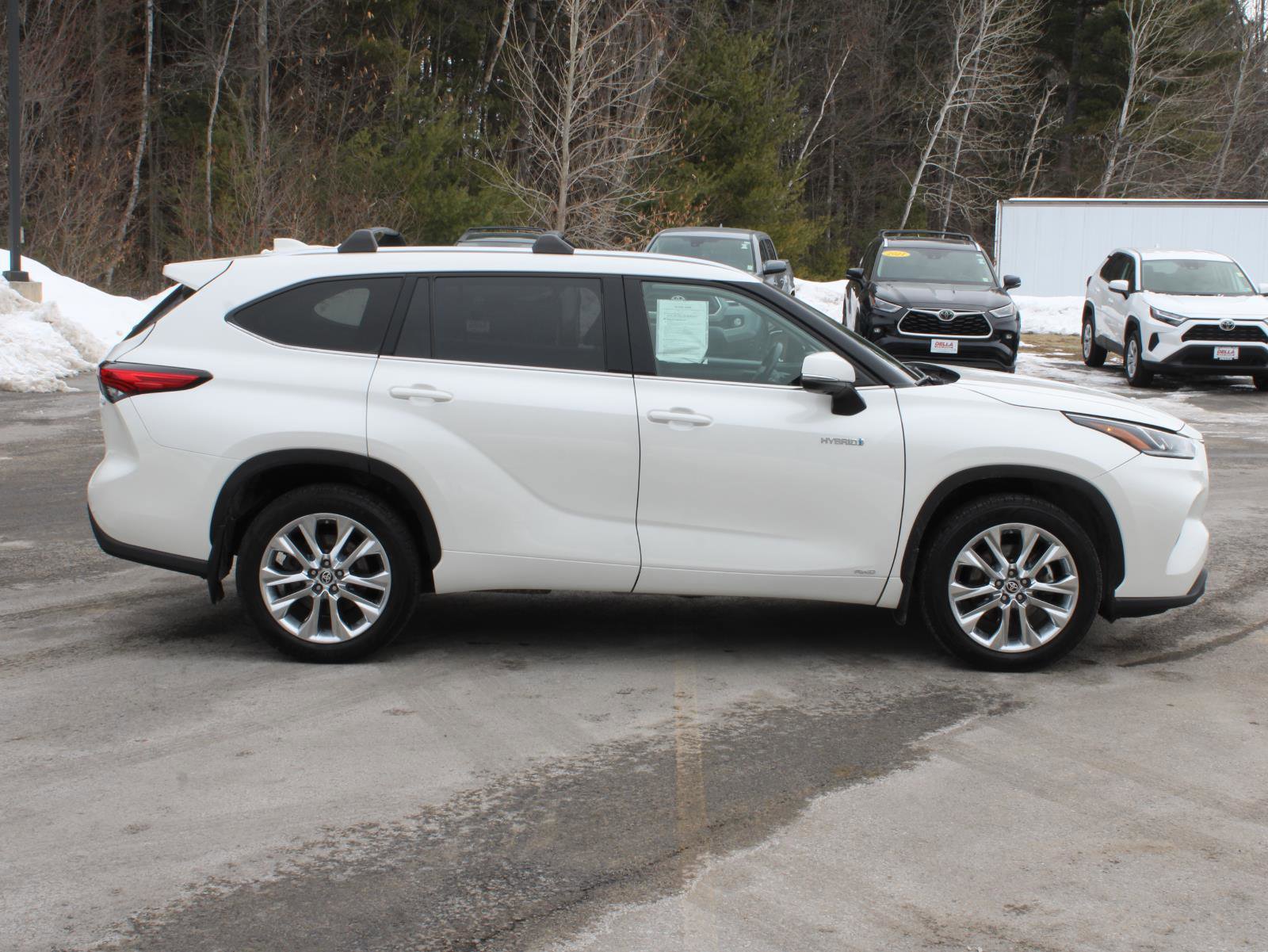 Used 2021 Toyota Highlander Limited image 4