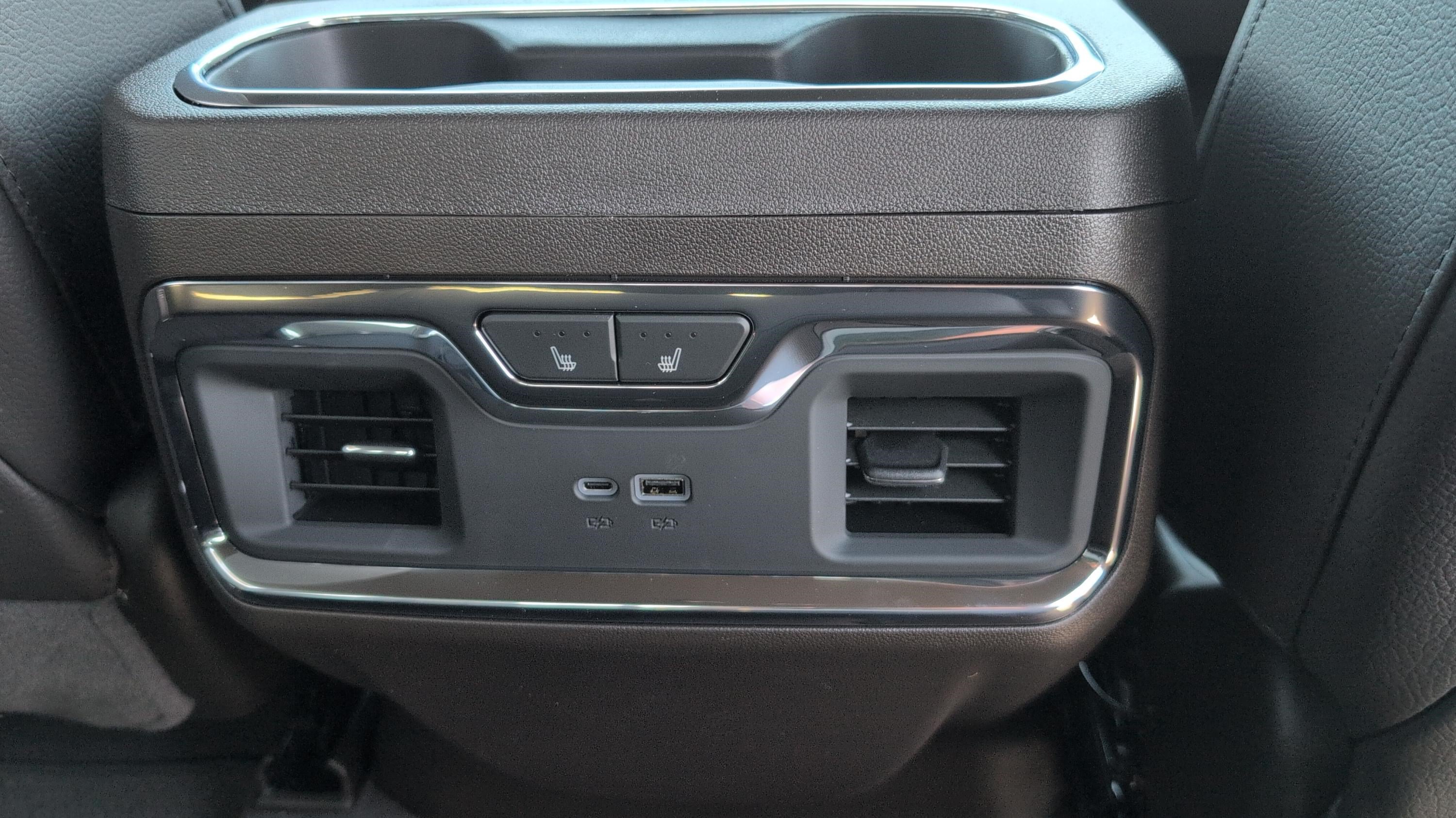 Used 2026 GMC Sierra 1500 Denali w/ Technology Package AWD/4WD image 16