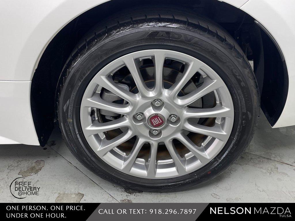 Used 2020 FIAT 124 Spider Classica w/ Technology Group image 11