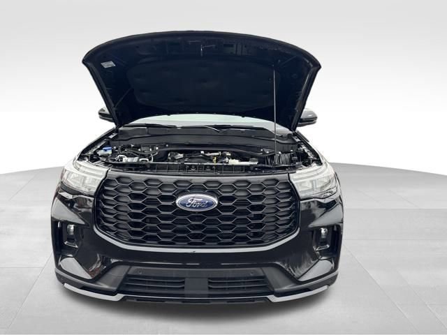 Used 2025 Ford Explorer ST-Line image 38