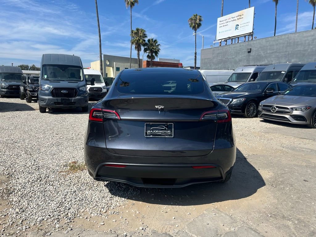 Used 2024 Tesla Model Y 2WD image 7