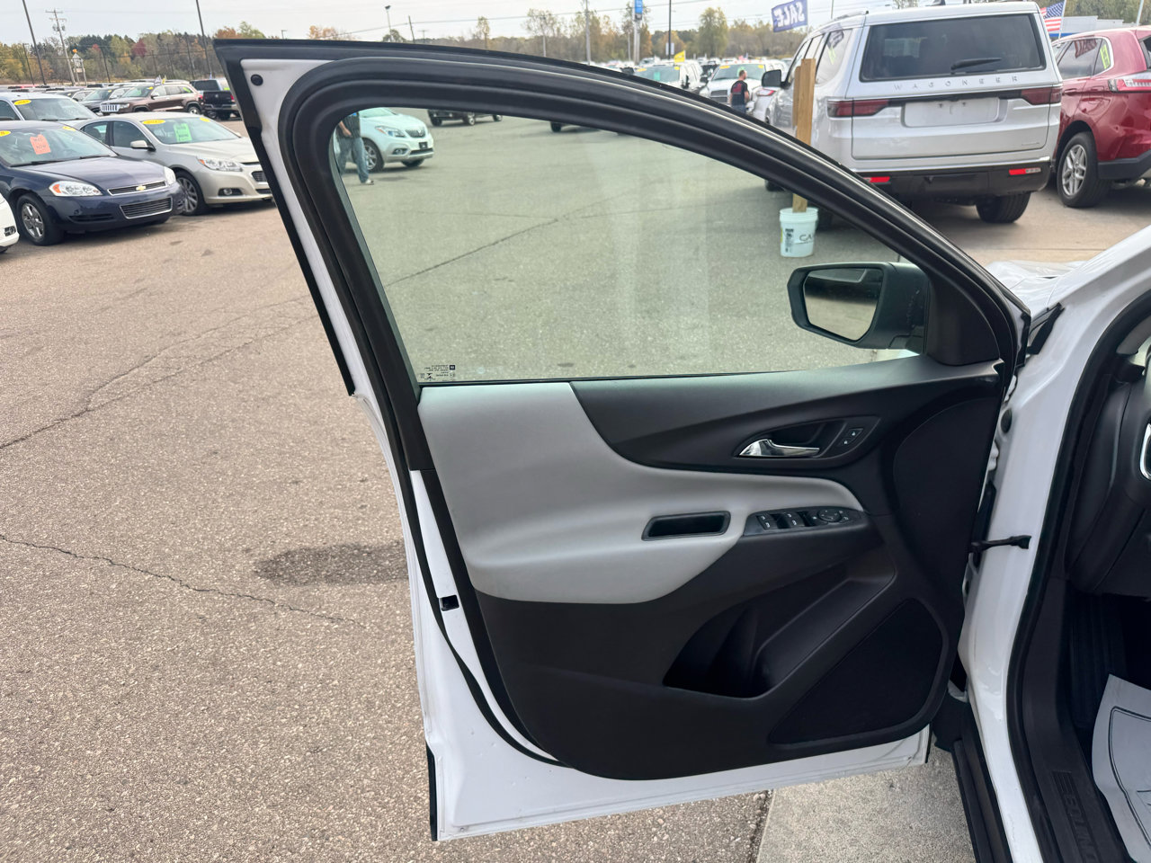 Used 2018 Chevrolet Equinox LS w/ LPO, Protection Package image 15