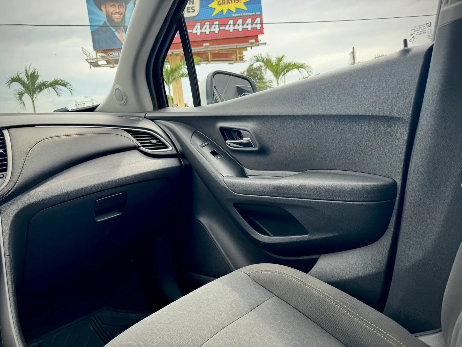 Used 2020 Chevrolet Trax LS w/ Tint and Cruise Package FWD image 14