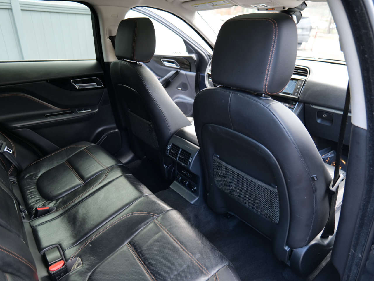 Used 2018 Jaguar F-PACE Prestige image 44