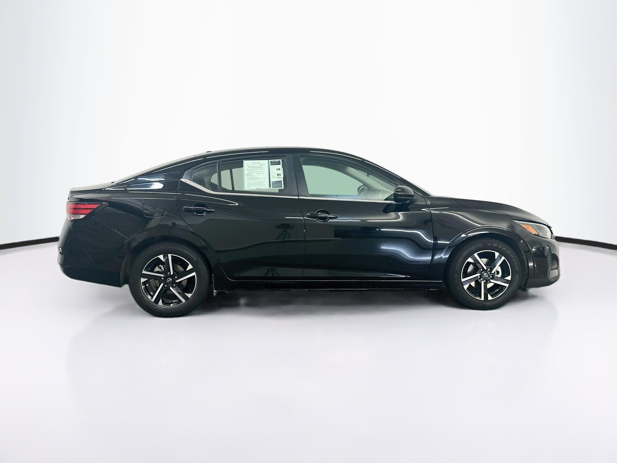 Used 2024 Nissan Sentra SV FWD image 10