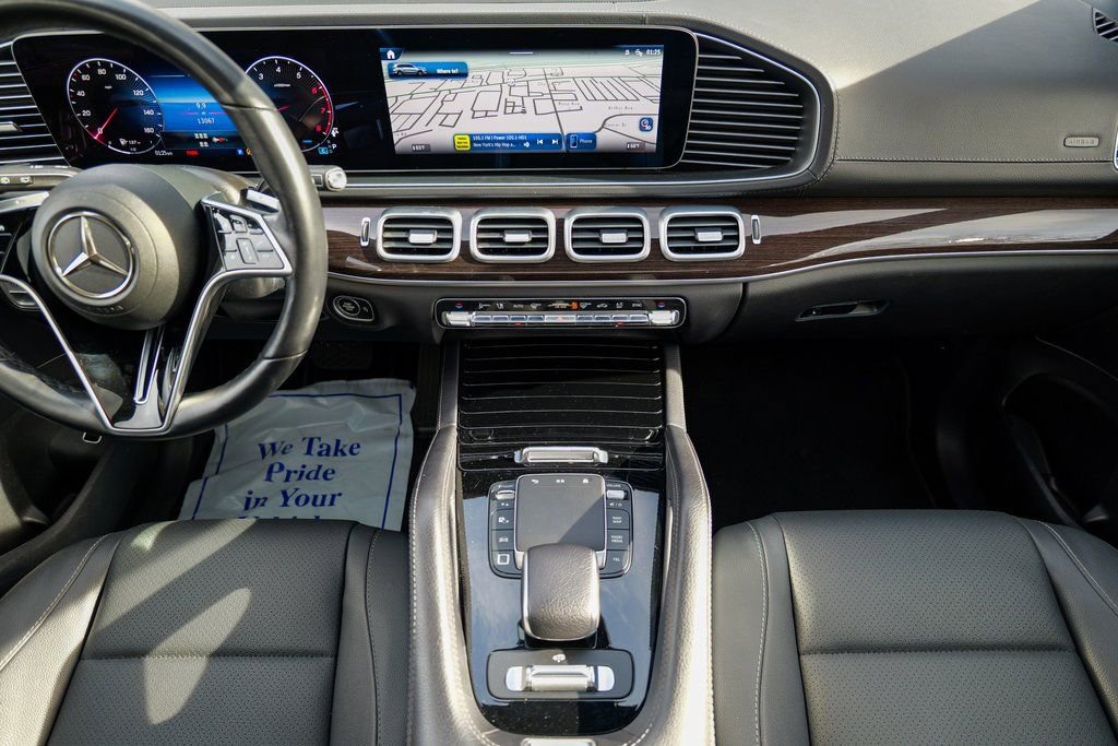 Used 2025 Mercedes-Benz GLS 450 4MATIC image 46
