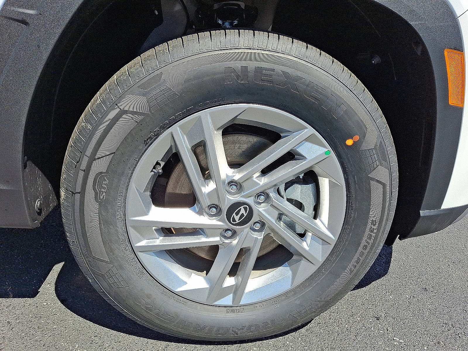 Certified 2025 Hyundai Tucson SE image 5