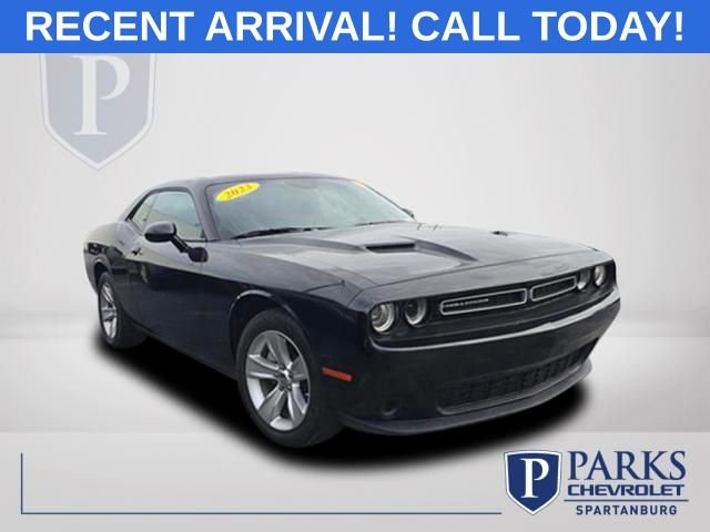 Used 2023 Dodge Challenger SXT RWD image 1