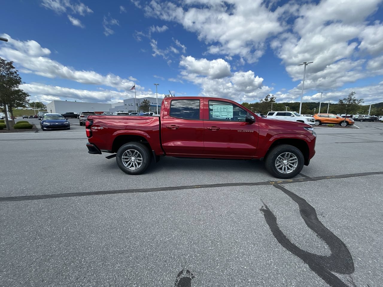 New 2026 Chevrolet Colorado LT w/ LT Convenience Package AWD/4WD image 8