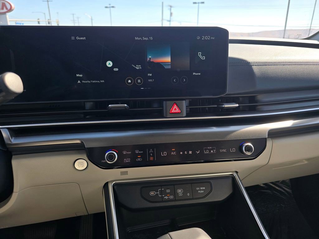 New 2025 Kia Carnival SX Prestige FWD image 32