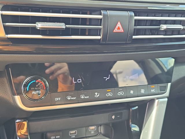 Used 2023 Kia Seltos SX image 24