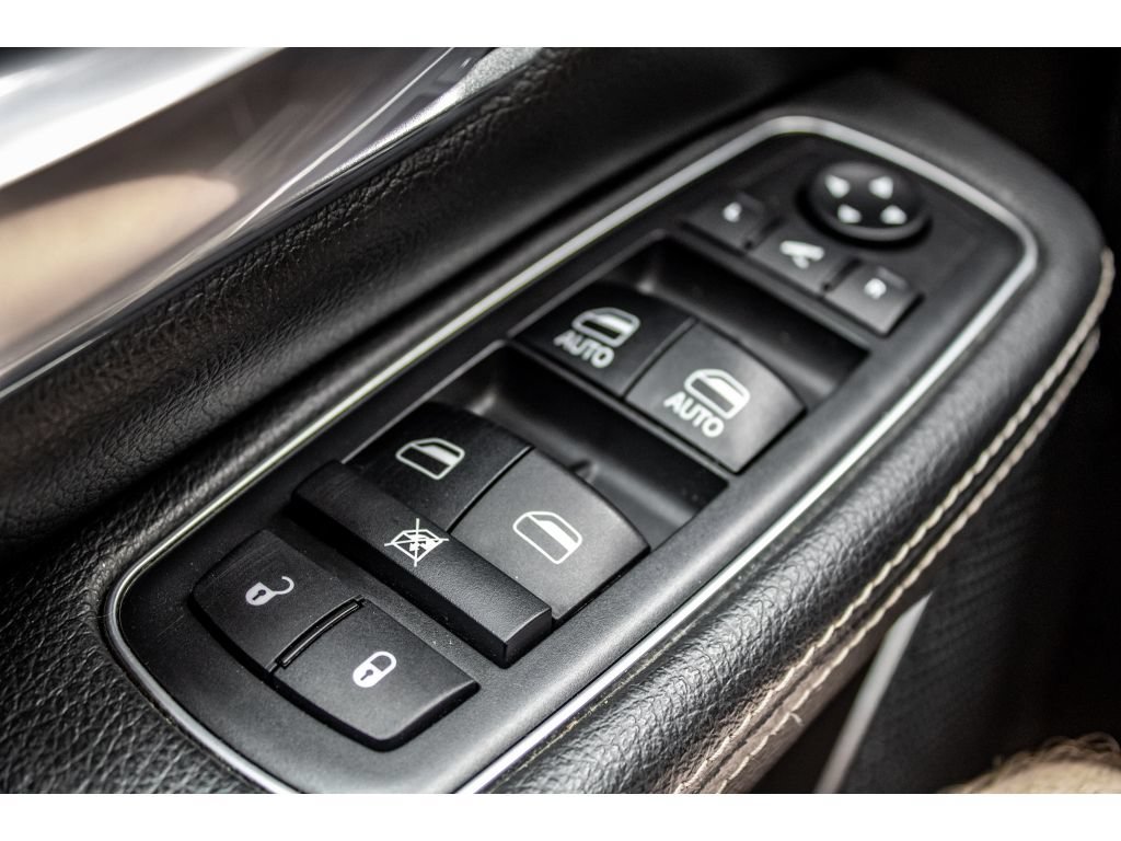 Used 2019 RAM 1500 Laramie AWD/4WD image 41