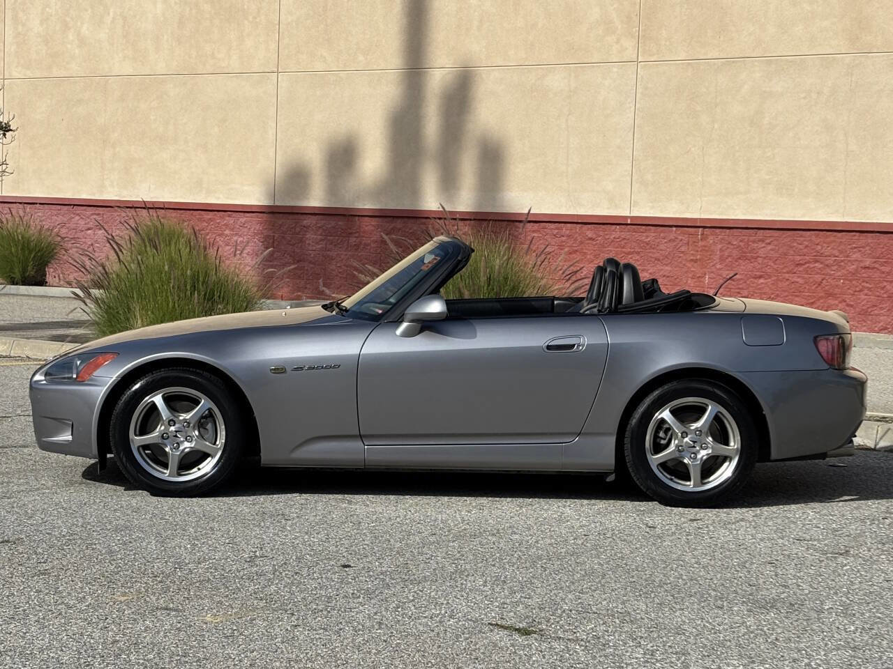 Used 2003 Honda S2000 Base 2dr Convertible image 3
