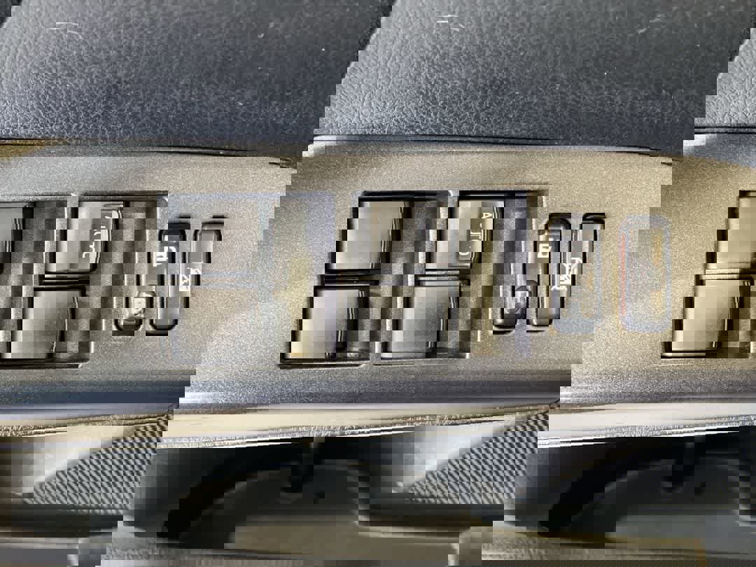 Used 2018 Toyota RAV4 LE w/ All Weather Liner Package image 16