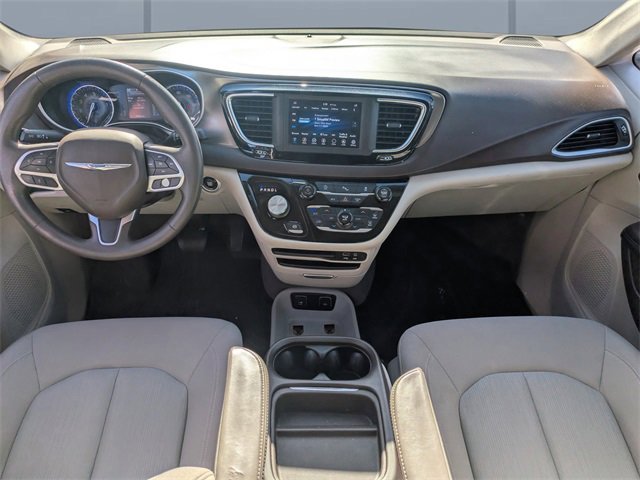 Used 2018 Chrysler Pacifica Touring Plus w/ Tire & Wheel Group image 15