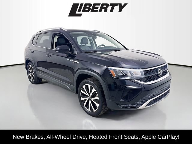 Used 2023 Volkswagen Taos SE w/ Panoramic Sunroof Package