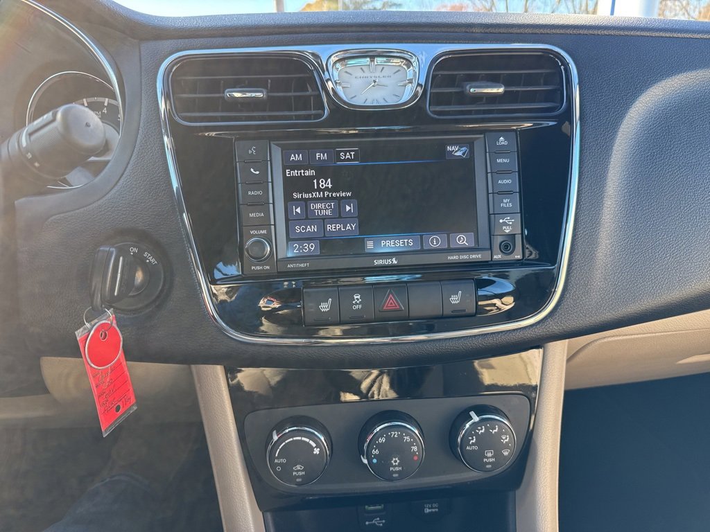 Used 2014 Chrysler 200 Limited image 13