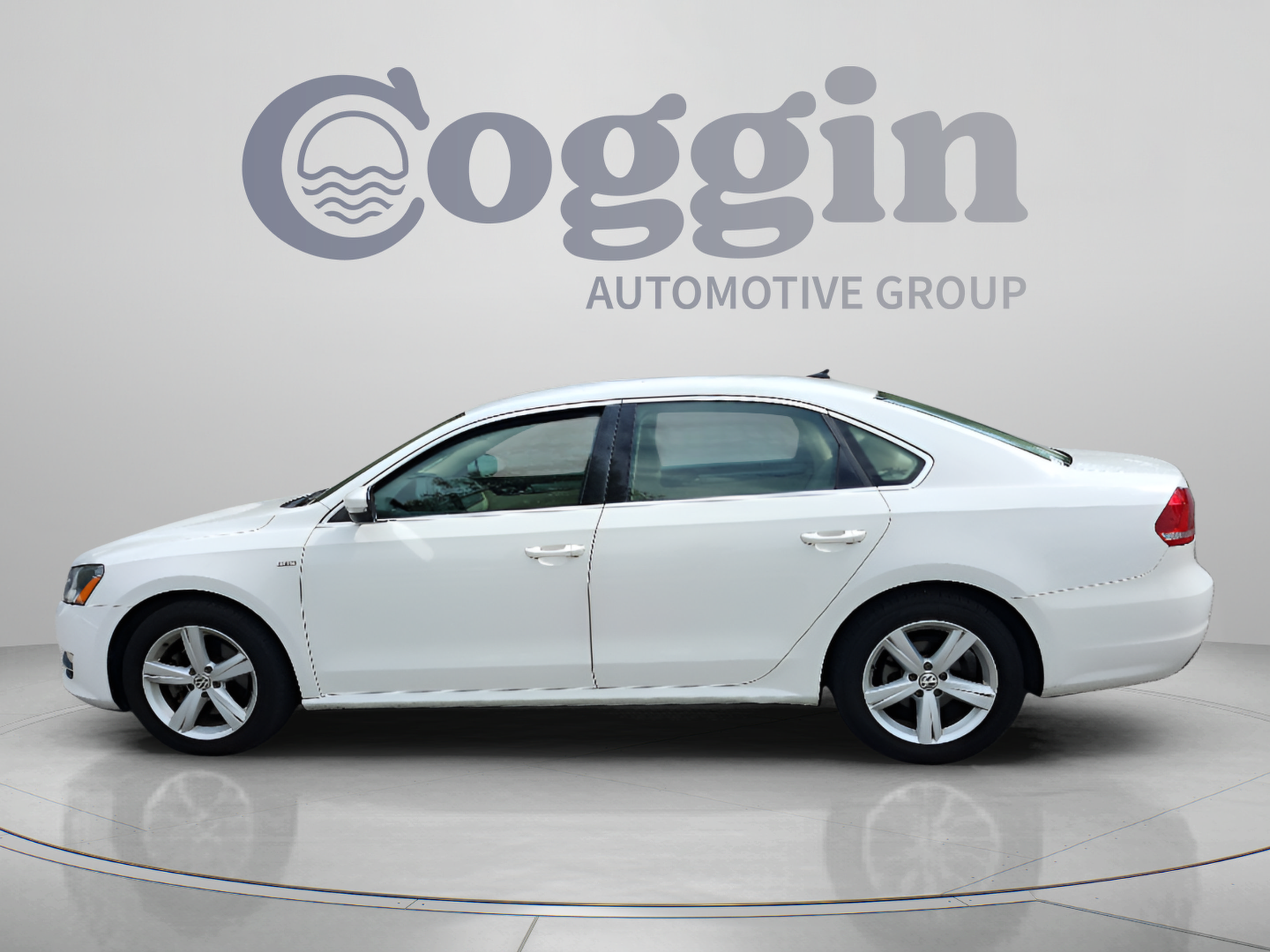 Used 2015 Volkswagen Passat 1.8T Limited Edition FWD image 2