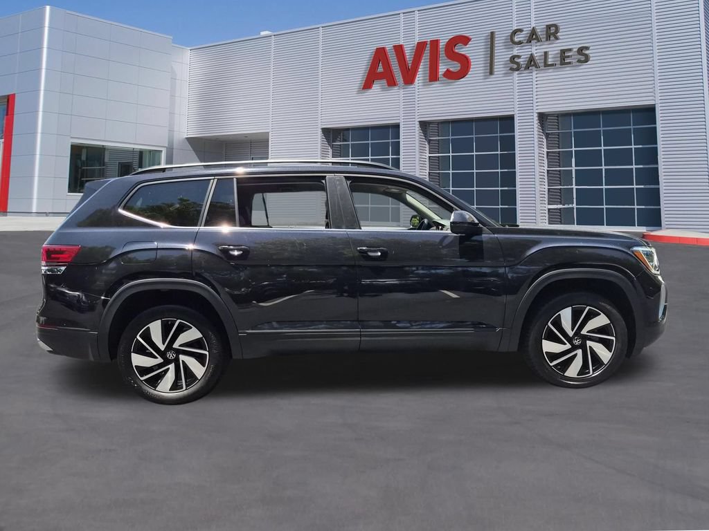 Used 2025 Volkswagen Atlas SE FWD image 5