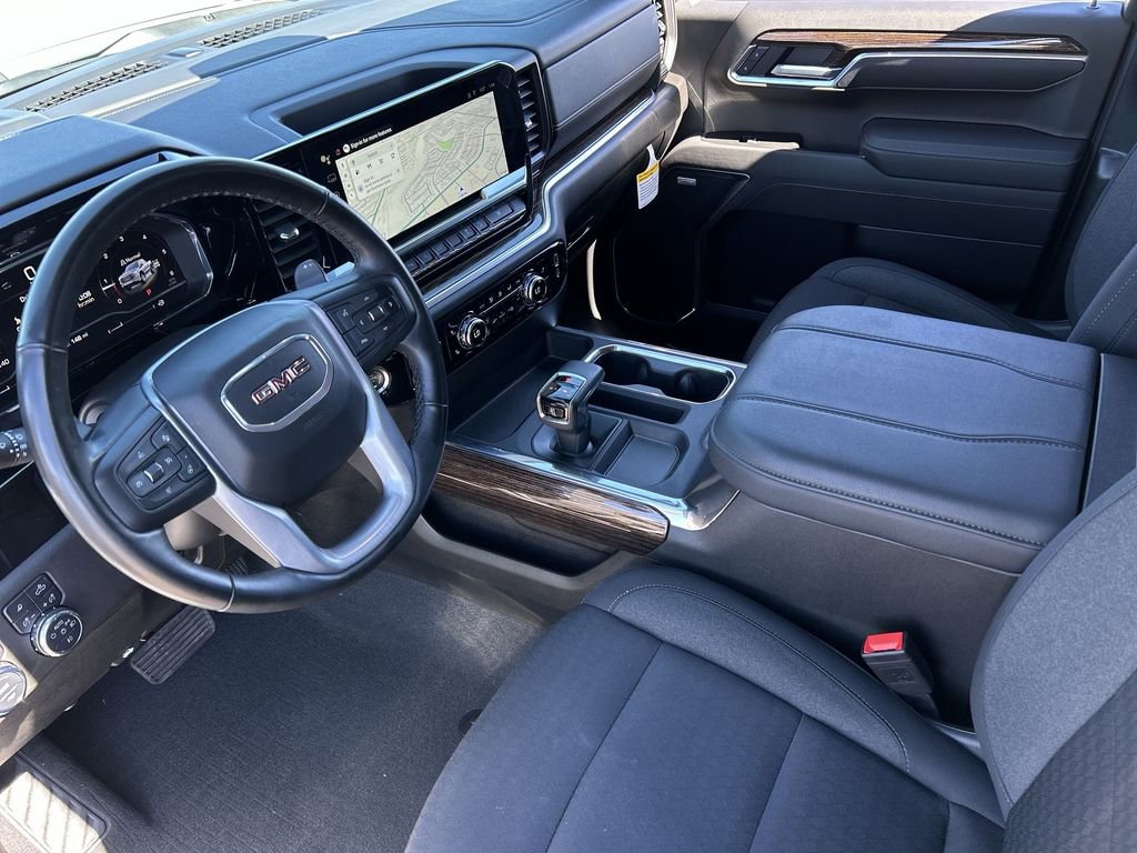 Used 2025 GMC Sierra 1500 Elevation image 10