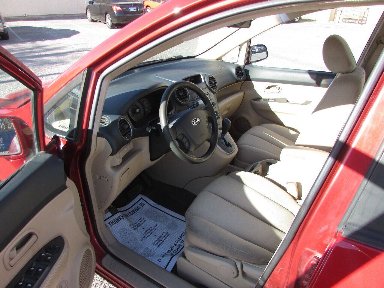 Used 2007 Kia Rondo LX w/ Convenience Pkg FWD image 22