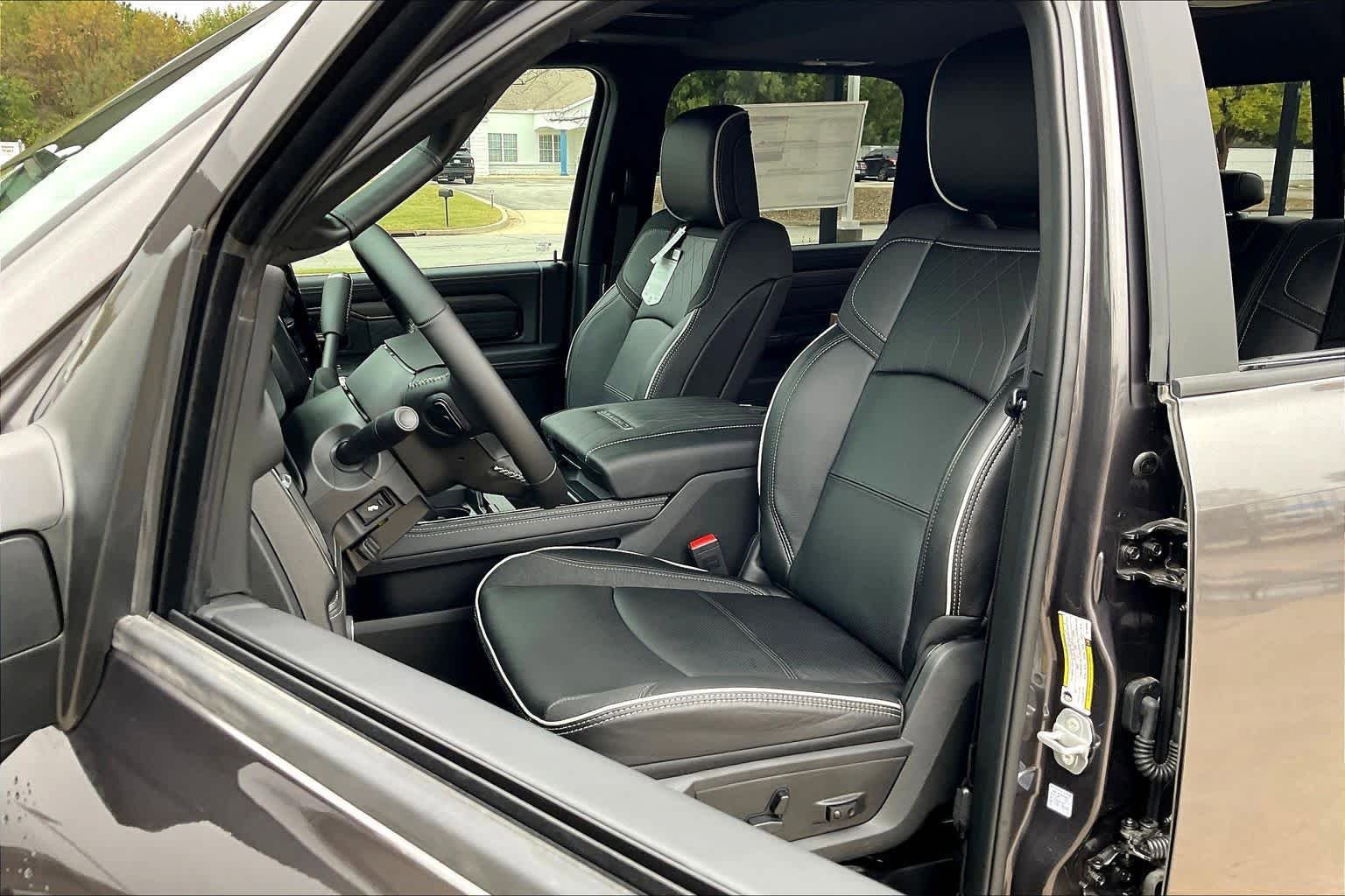 New 2026 RAM 2500 Limited image 9